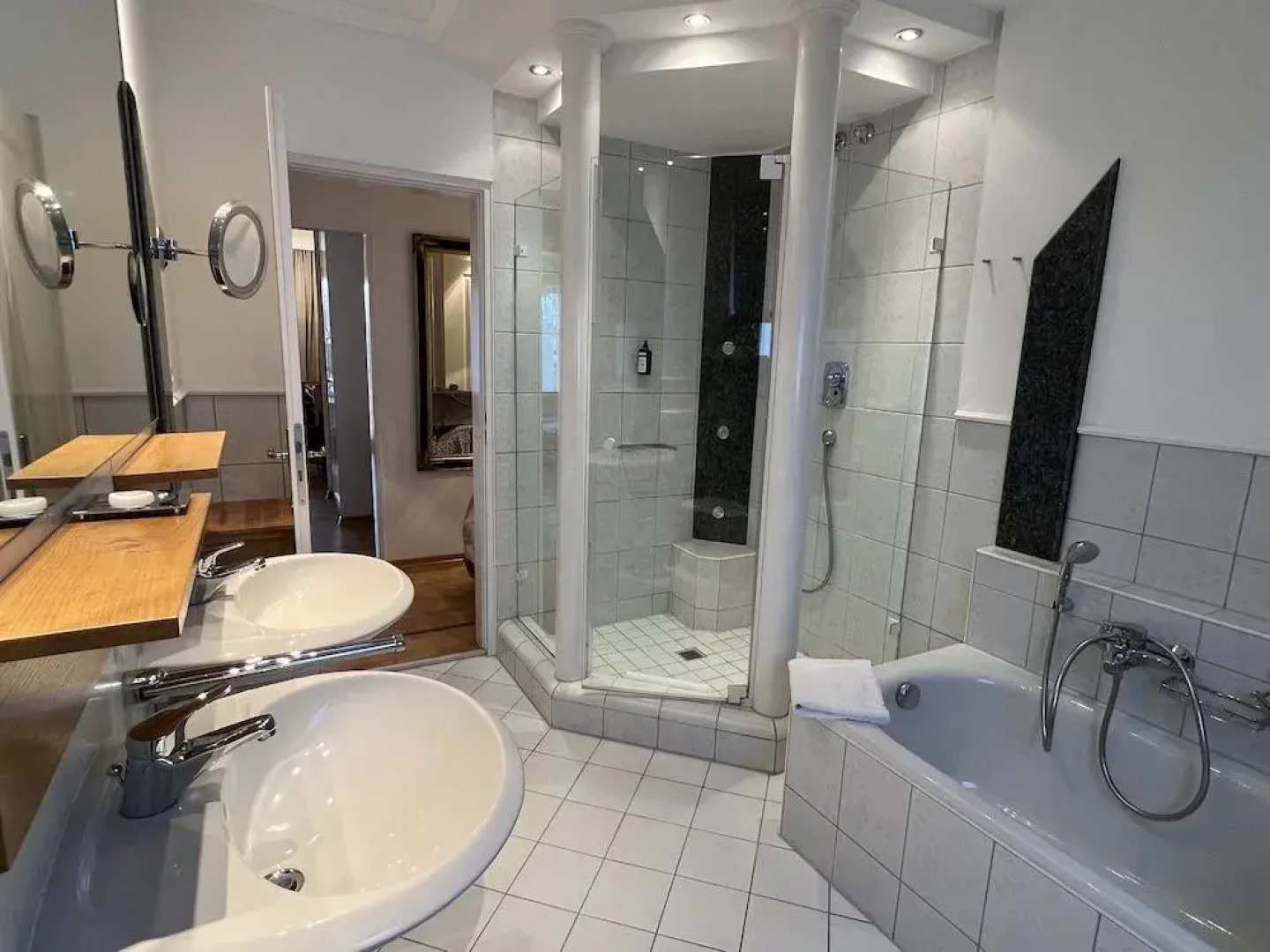 Aparthotel Parsberg Green Design Ferstl