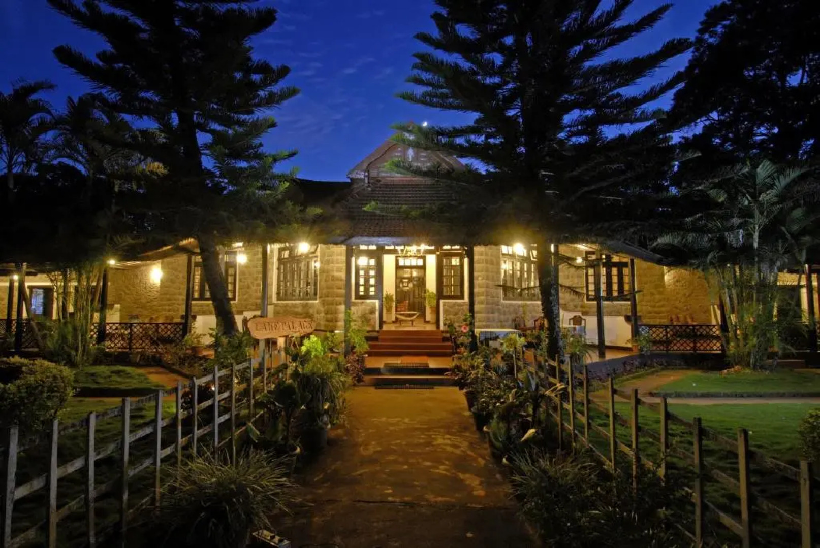 KTDC Lake Palace Thekkady