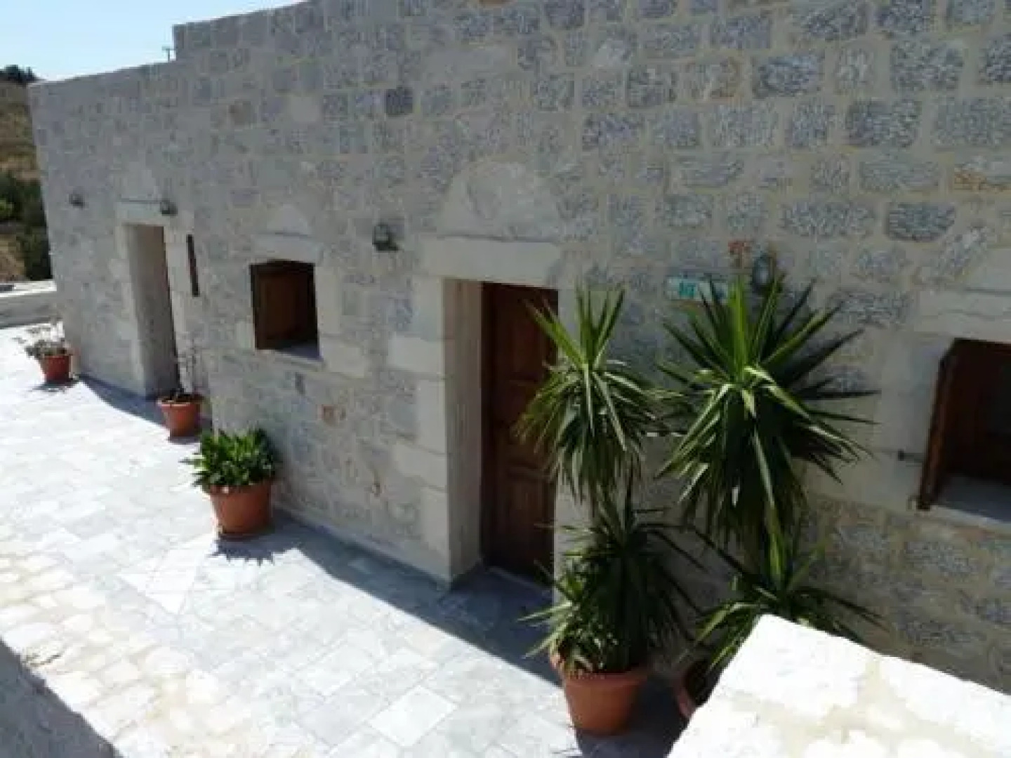 Akroyiali Apartments