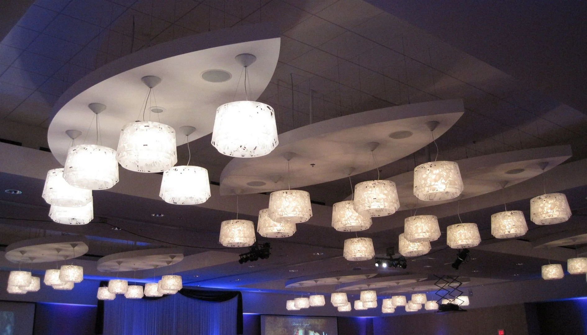 I Hotel And Illinois Conference Center