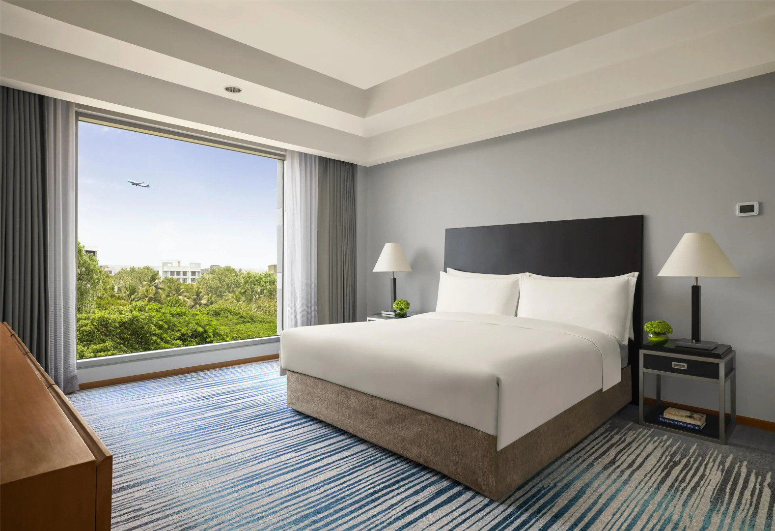 Grand Hyatt Mumbai Hotel and Serviced Apartments