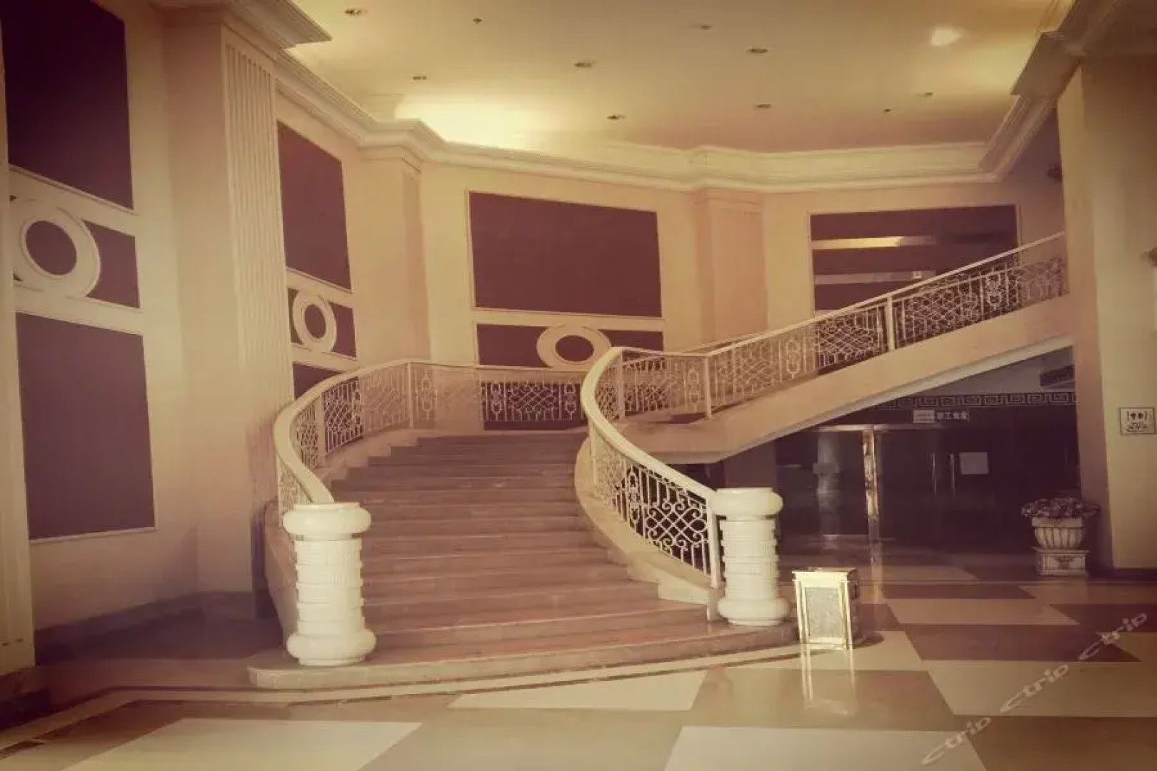 丽水雅苑精品大酒店