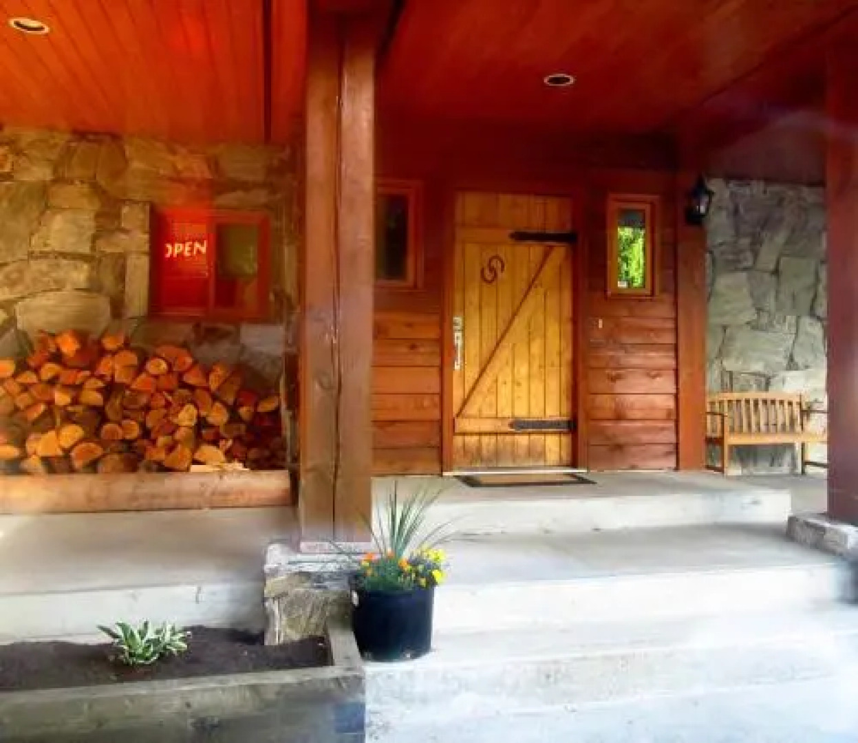 Alpine Lodge Whistler