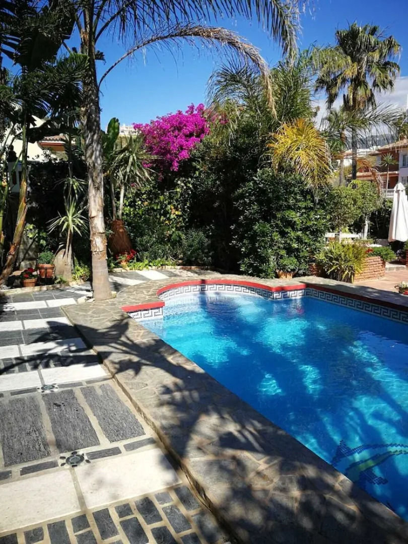 Majestic Villa by the Beach Heated Private Pool