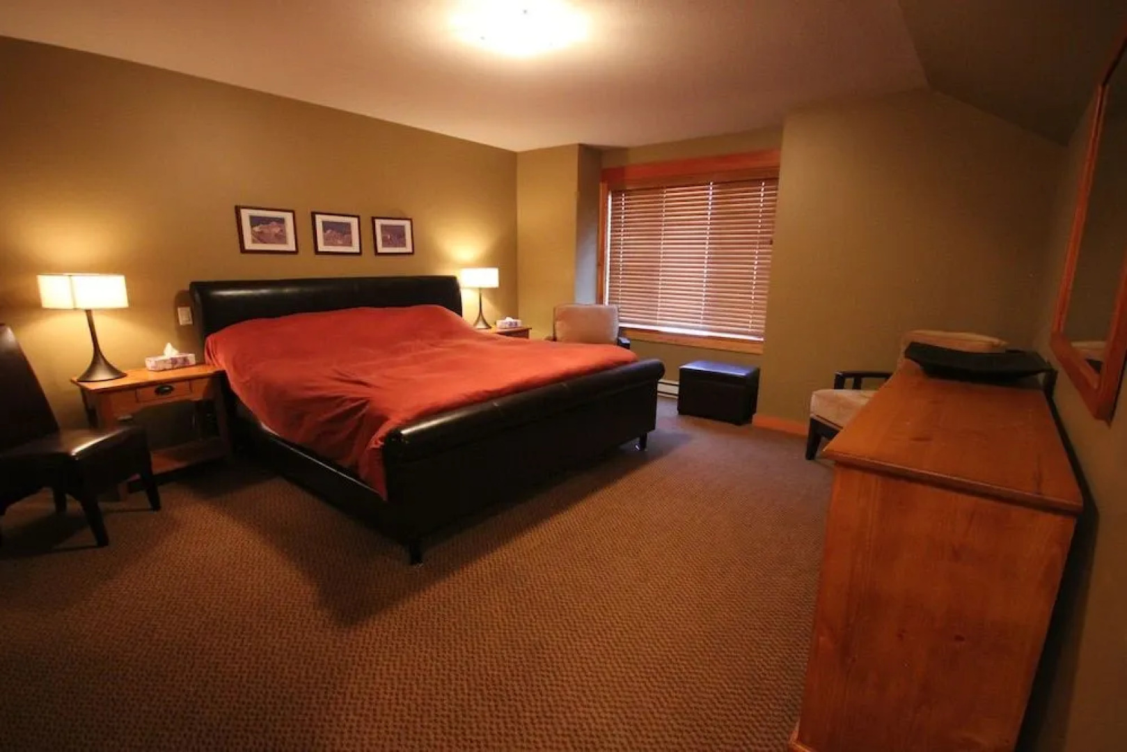 Pinnacle Ridge Chalets by Fernie Lodging Co