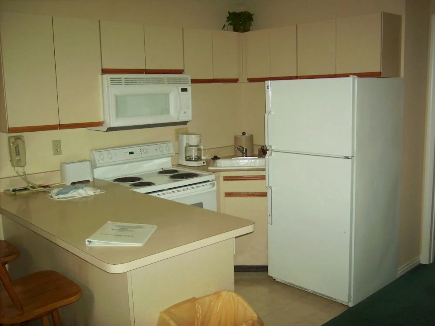 Village West Resort & Hotel