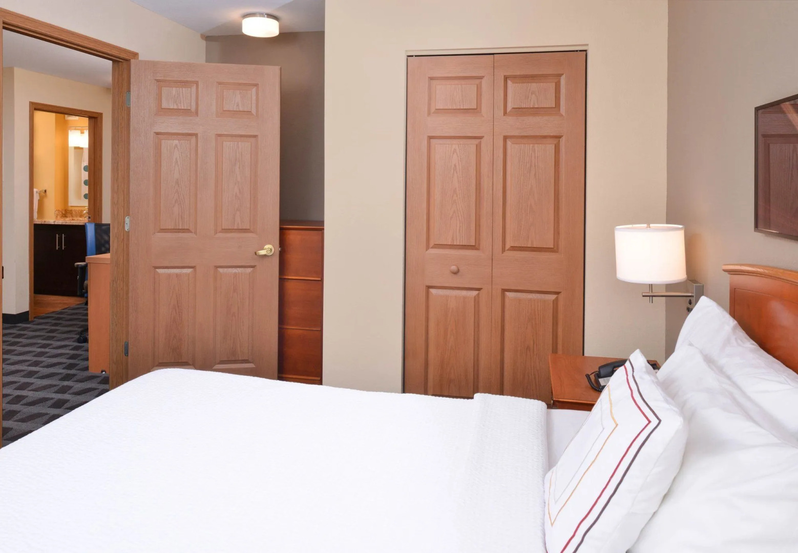 Candlewood Suites St. Louis - St. Charles
