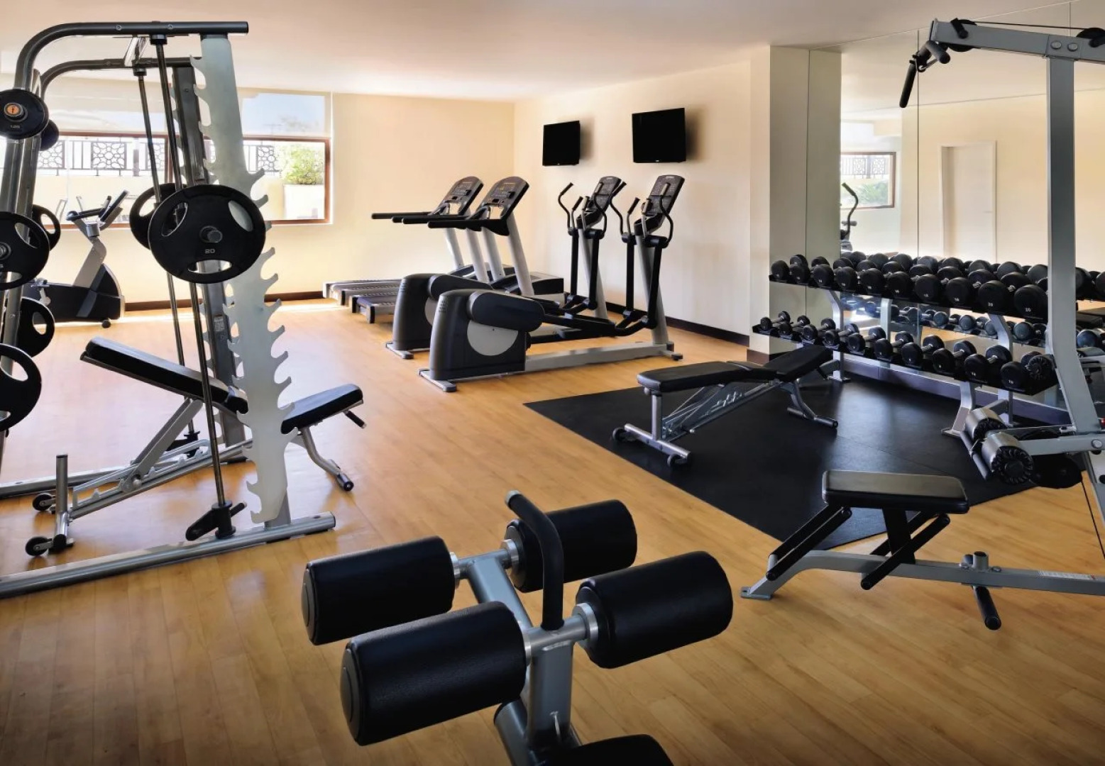 Movenpick Hotel Apartments Al Mamzar Dubai