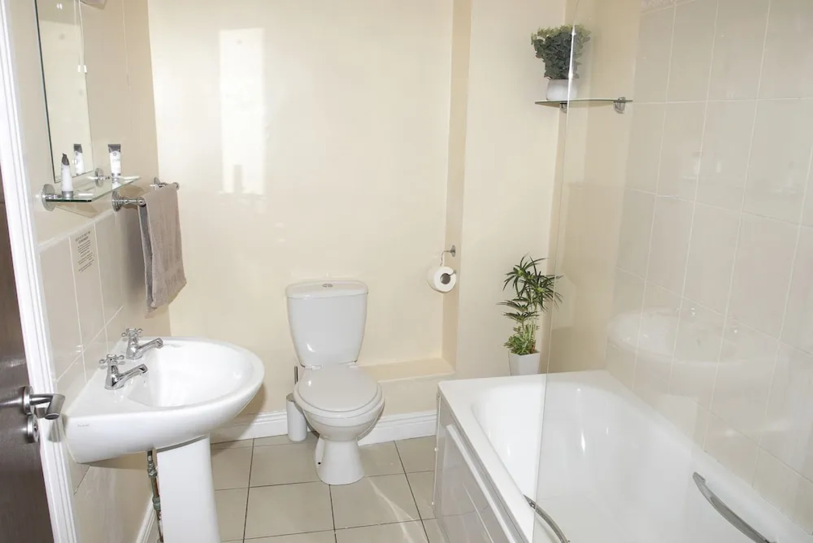 Arch House B&B and Apartments