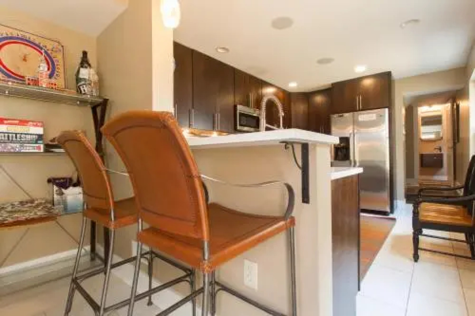 Gorgeous! Parking! Park Front!