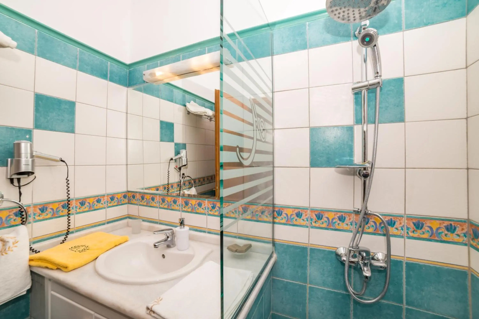 Andreolas Luxury Suites