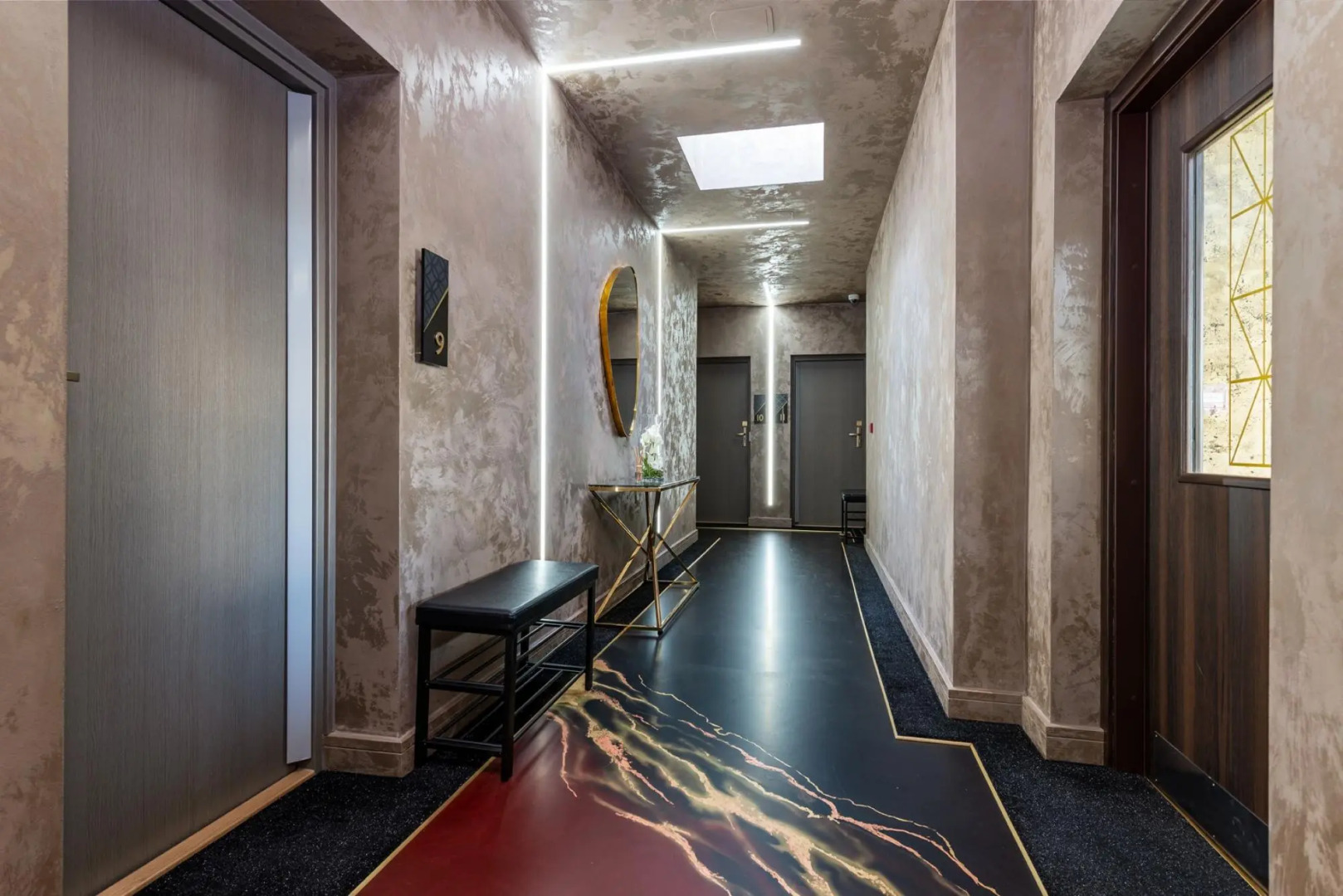 Wonderful Top-floor Apartment