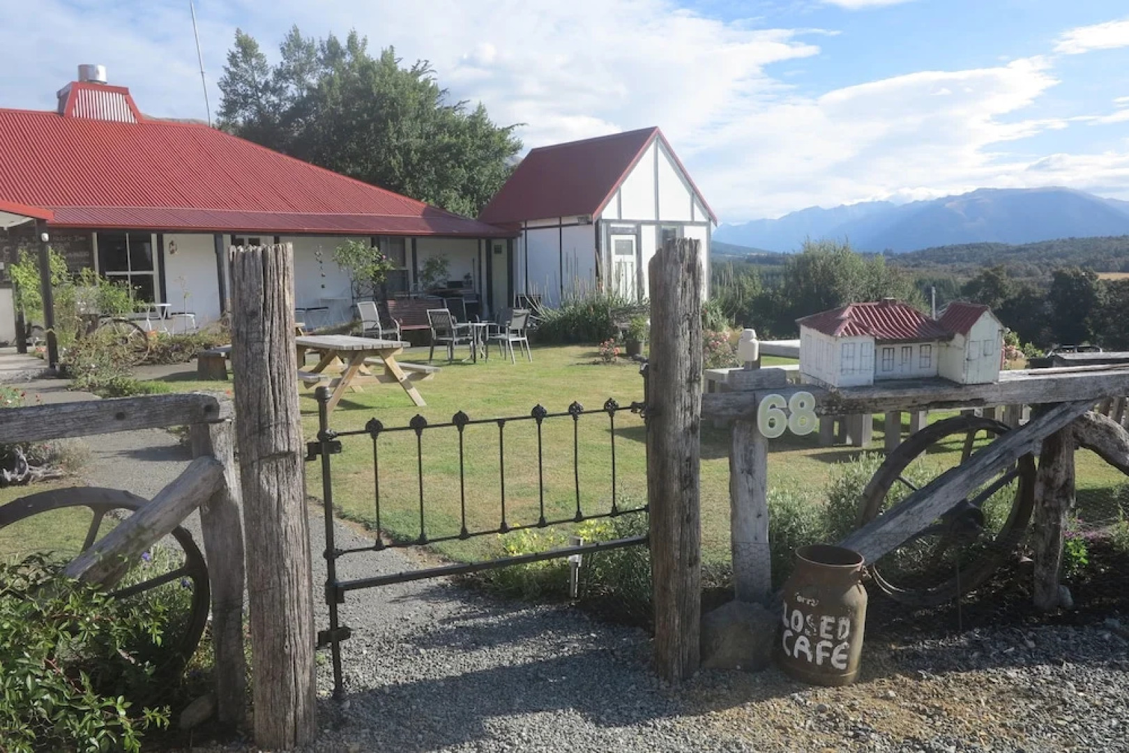 Tophouse Historic Inn