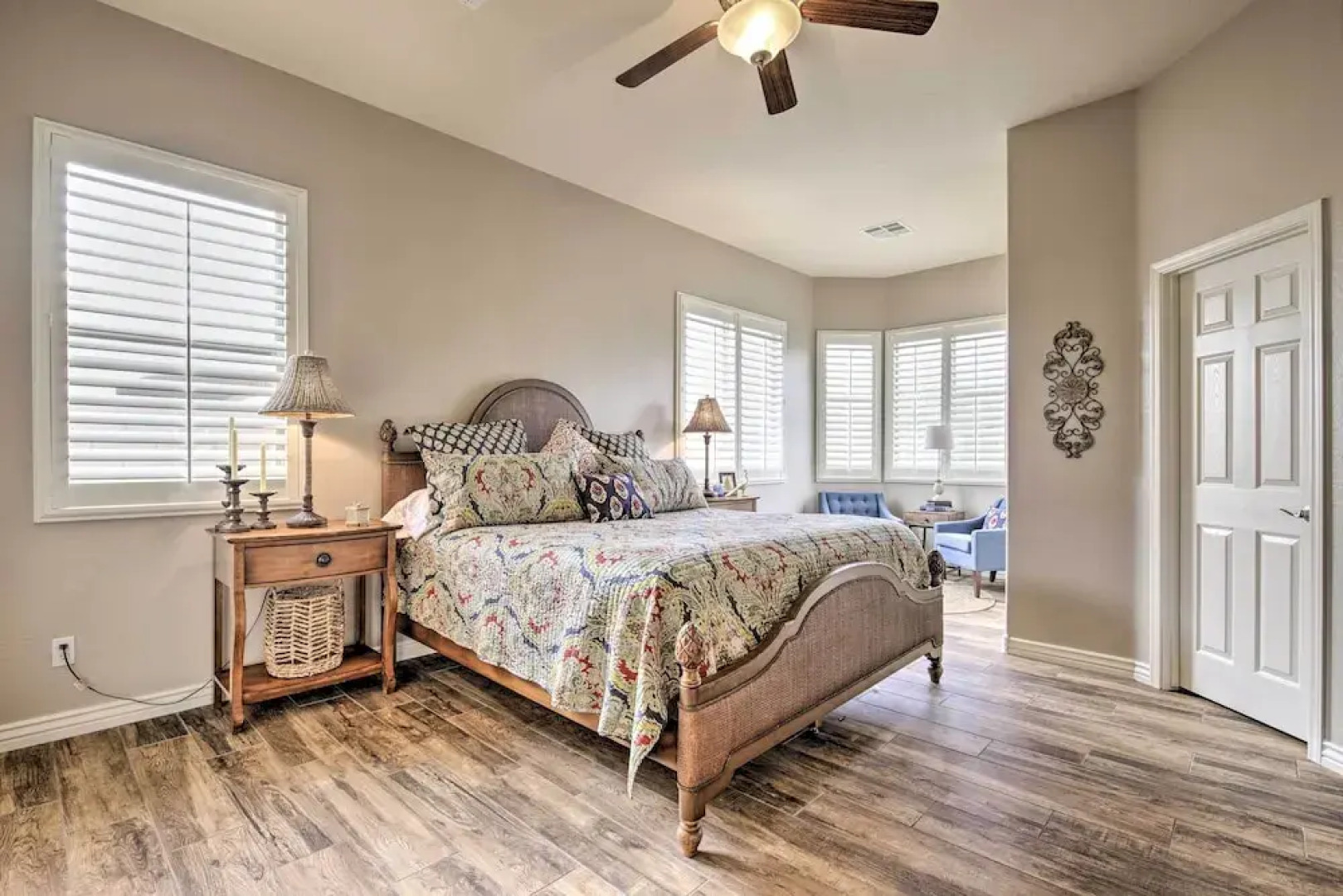 Game Room & Pool: Stylish Goodyear Home!