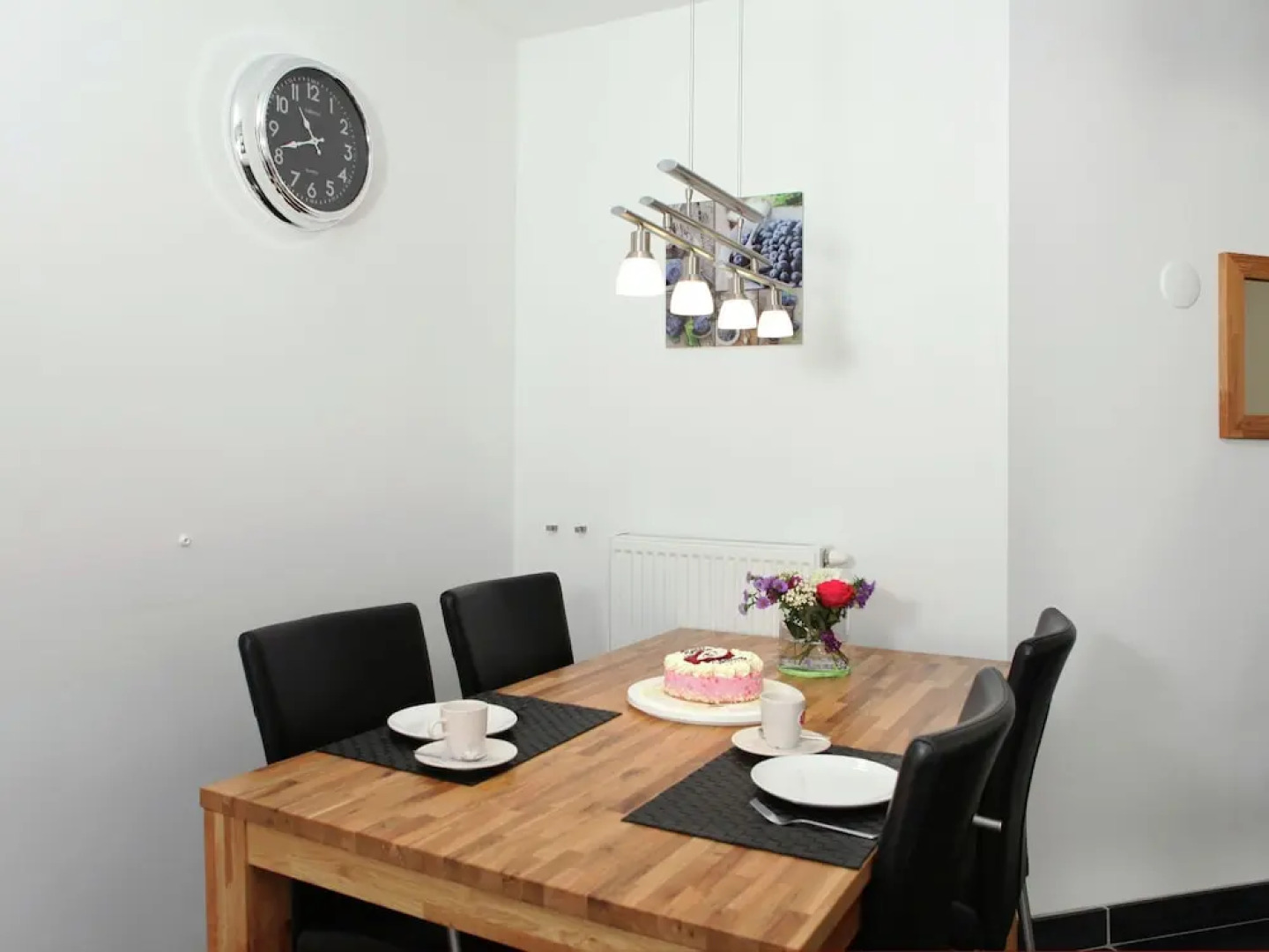 Quaint Holiday Home With Fenced Garden in Epen