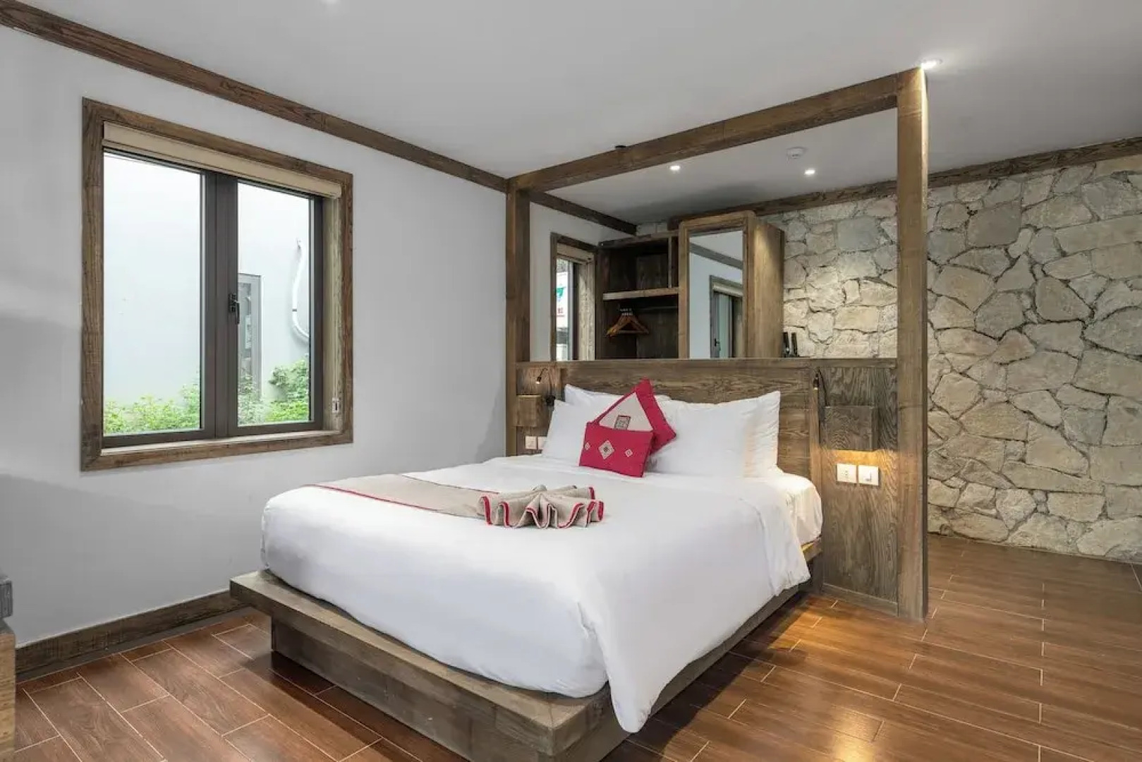 Sapa CatCat Hills Resort