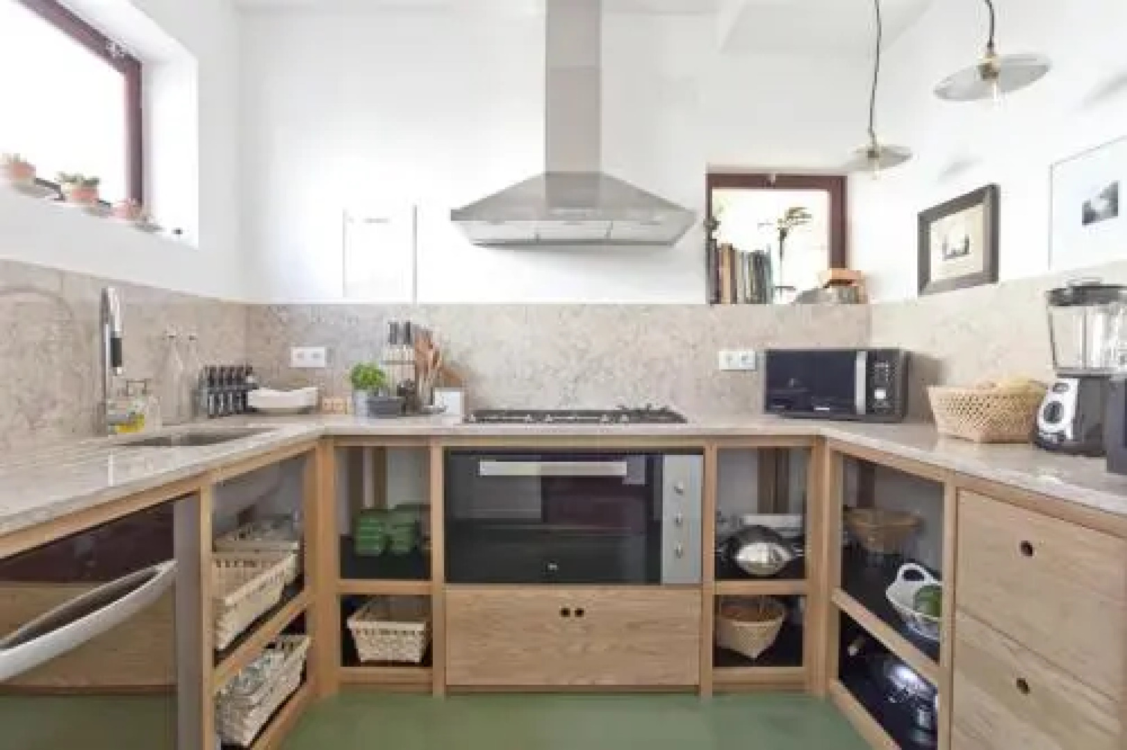 Lost Caparica Surf House