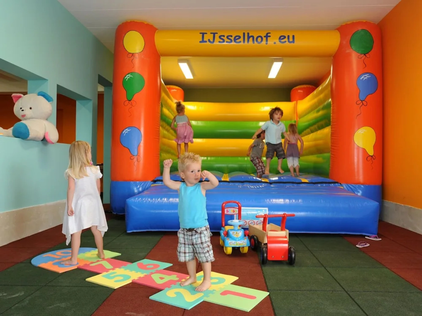 Nice House With Dishwasher and Large Garden, 19km From Hoorn