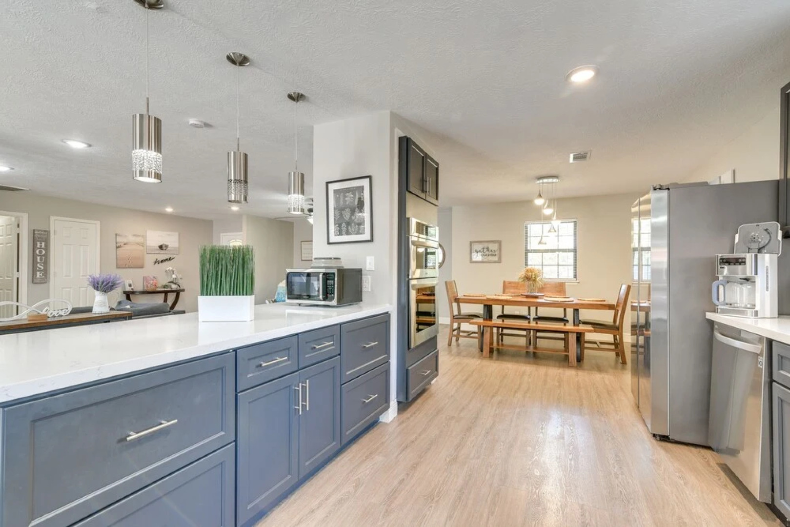 Seabrook Getaway: 5 Mi to Nasa Control Center!