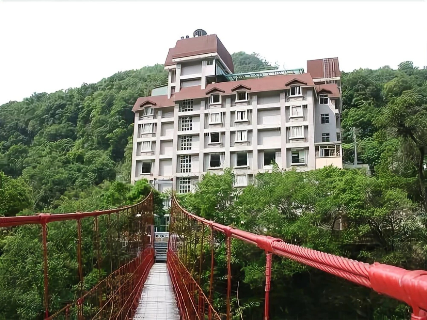 Chief Spa Hotel