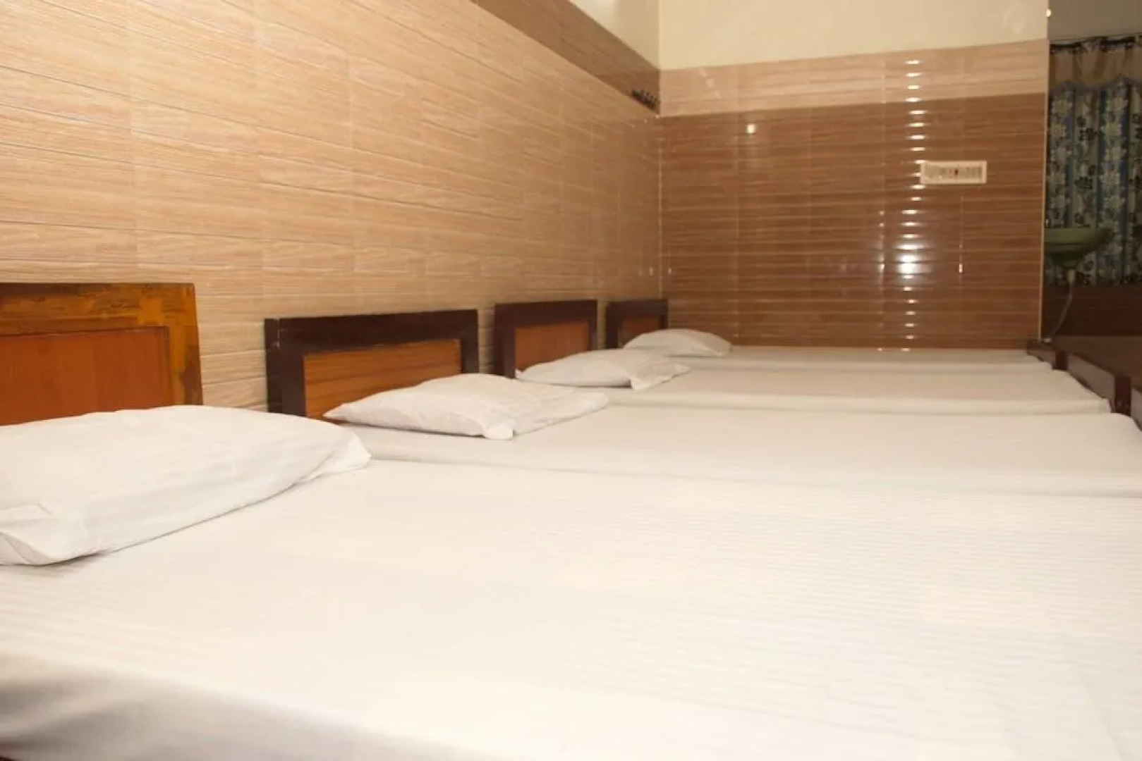 Oyo 8062 Raj Residency Chrompet