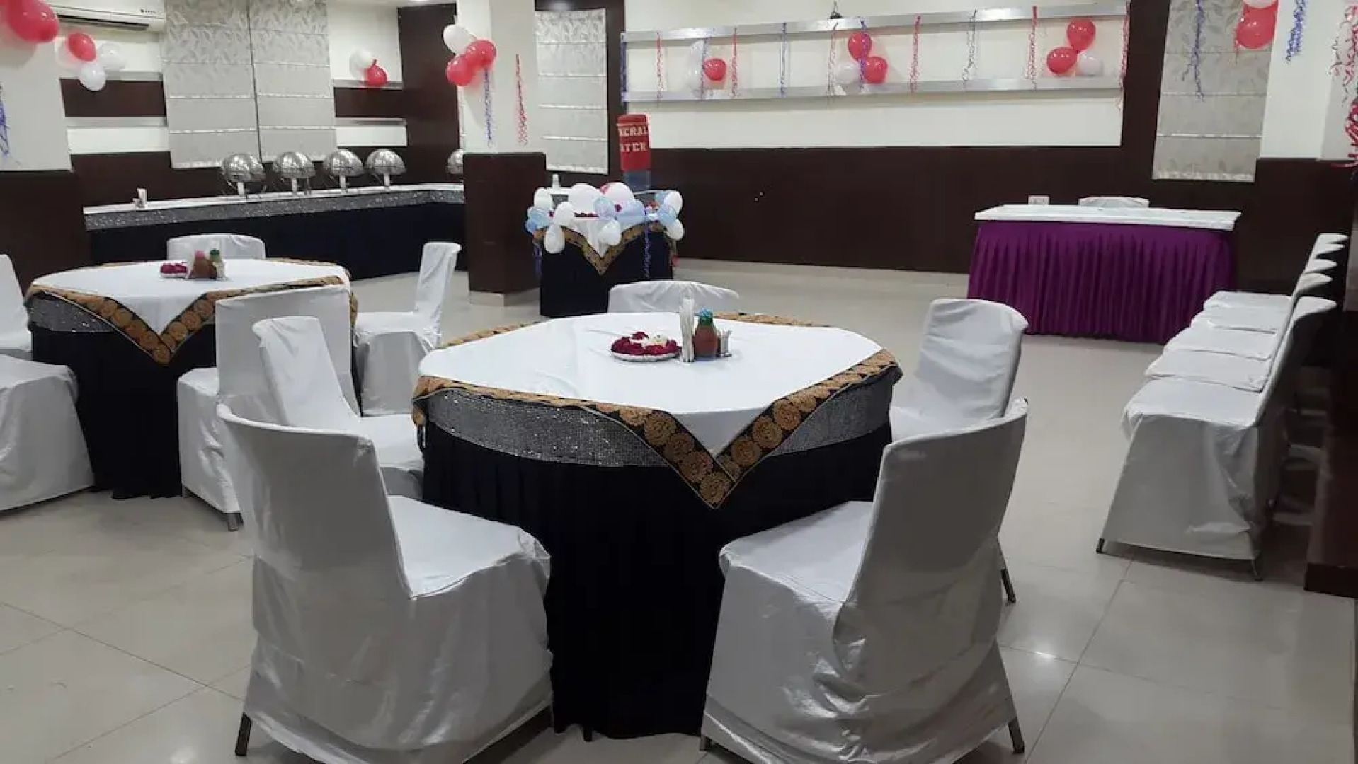 Hotel Mandakini Plaza