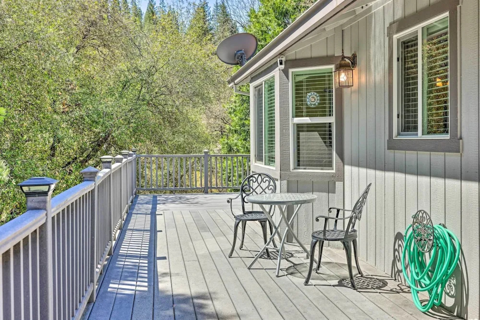 Community Perks: Welcoming Groveland Home