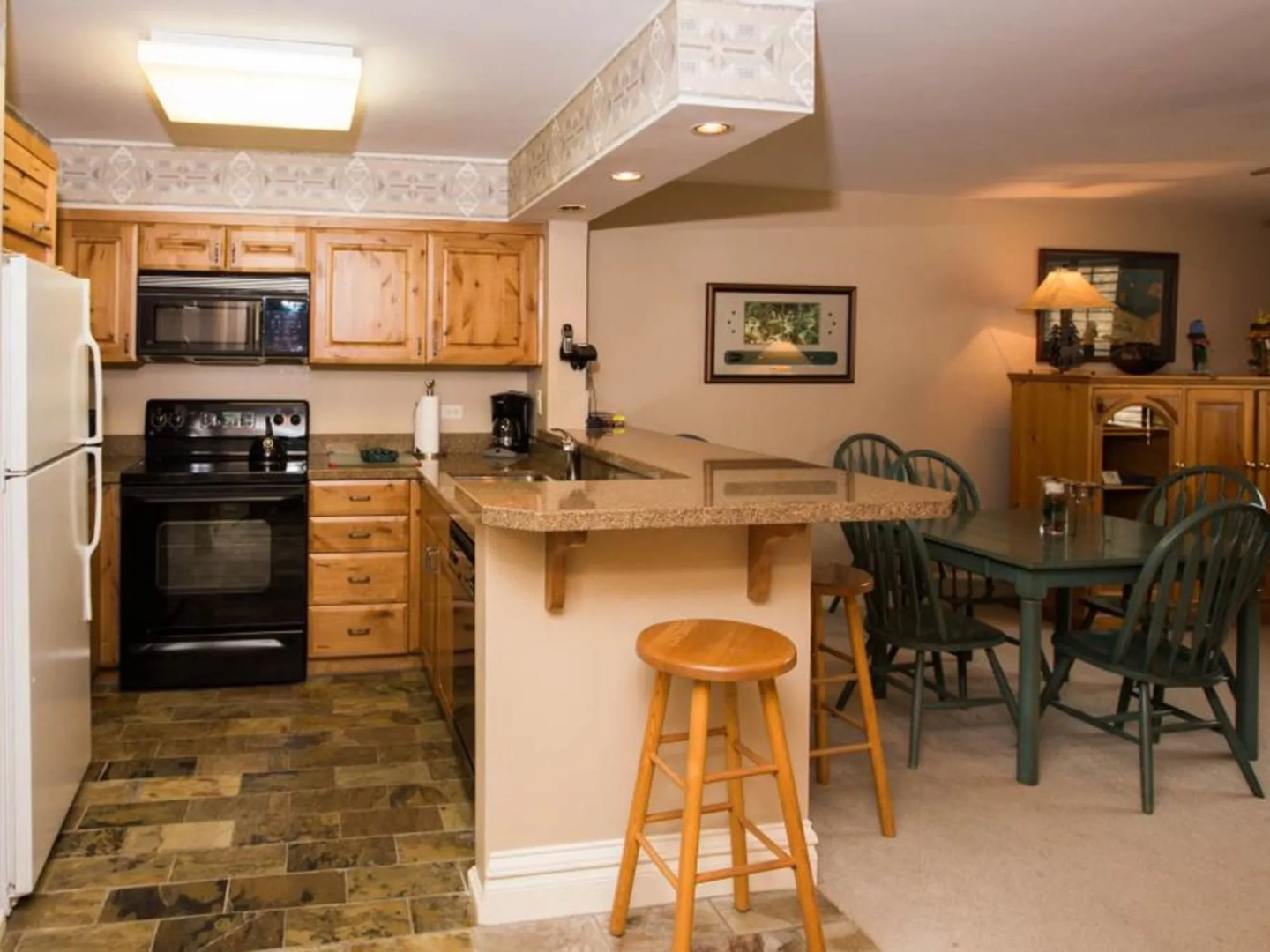 Resort Plaza By Identity Properties