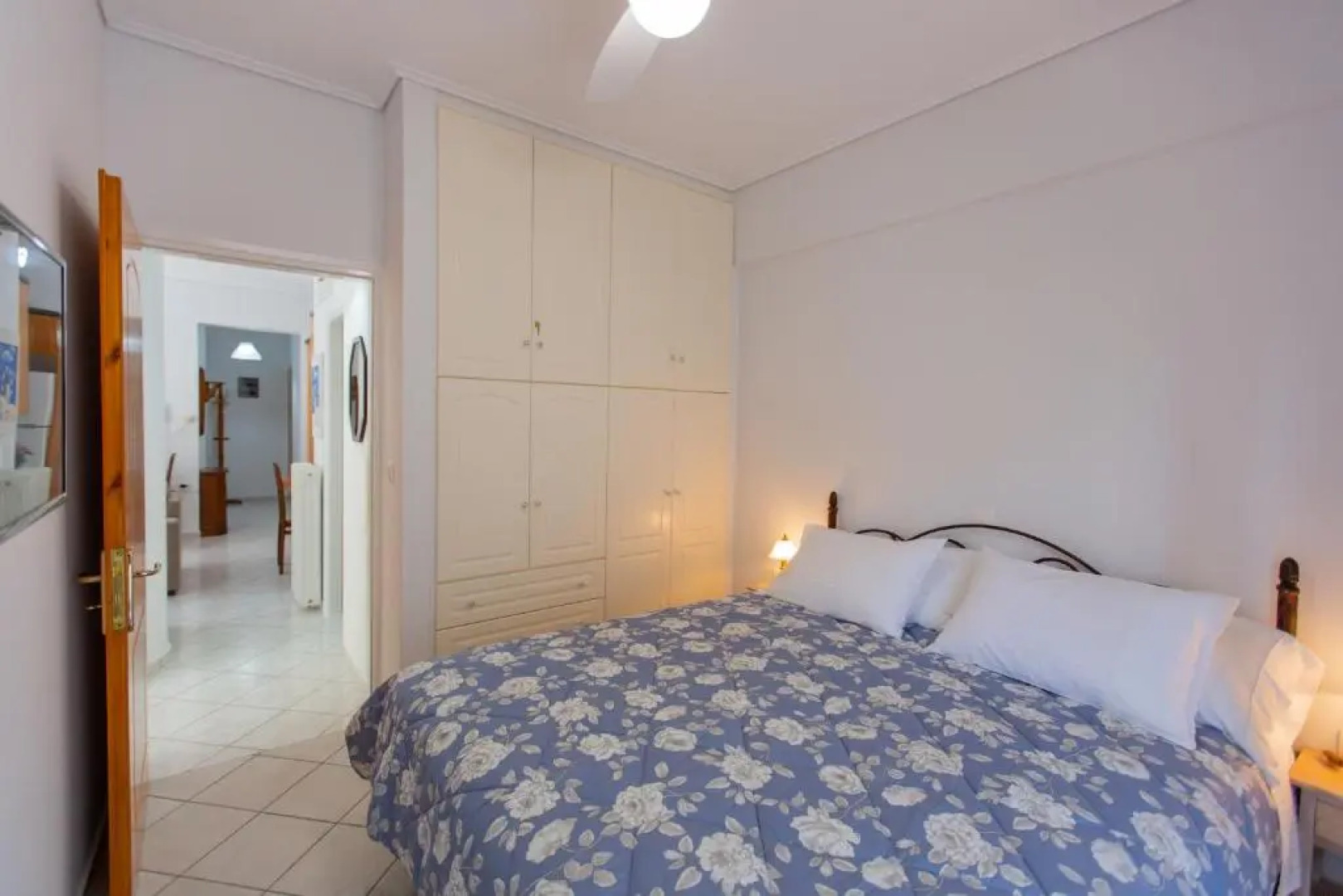 Poly's charming home - City center & near the beach 2bedroom apartment