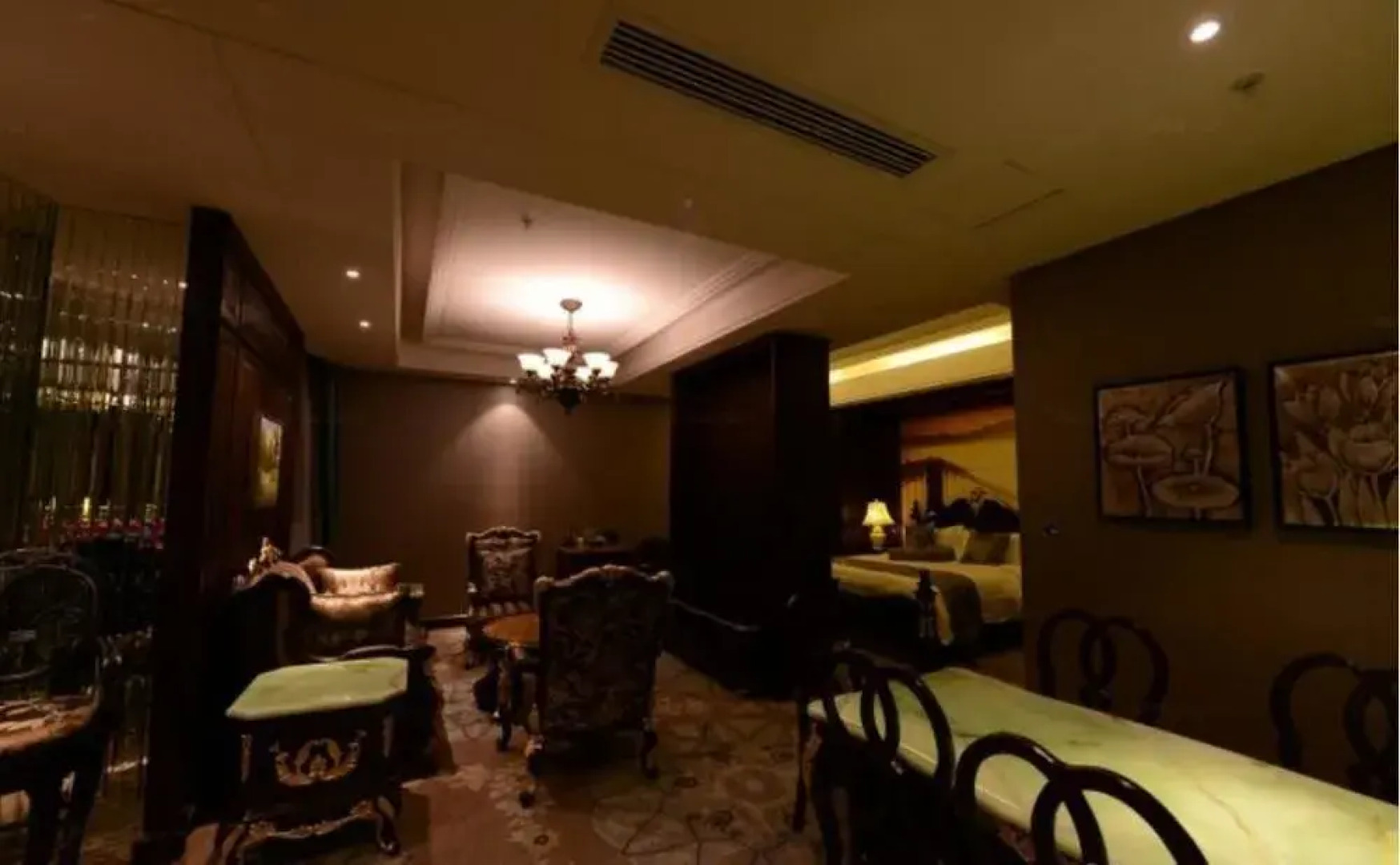 Ramada by Wyndham Luoyang Downtown