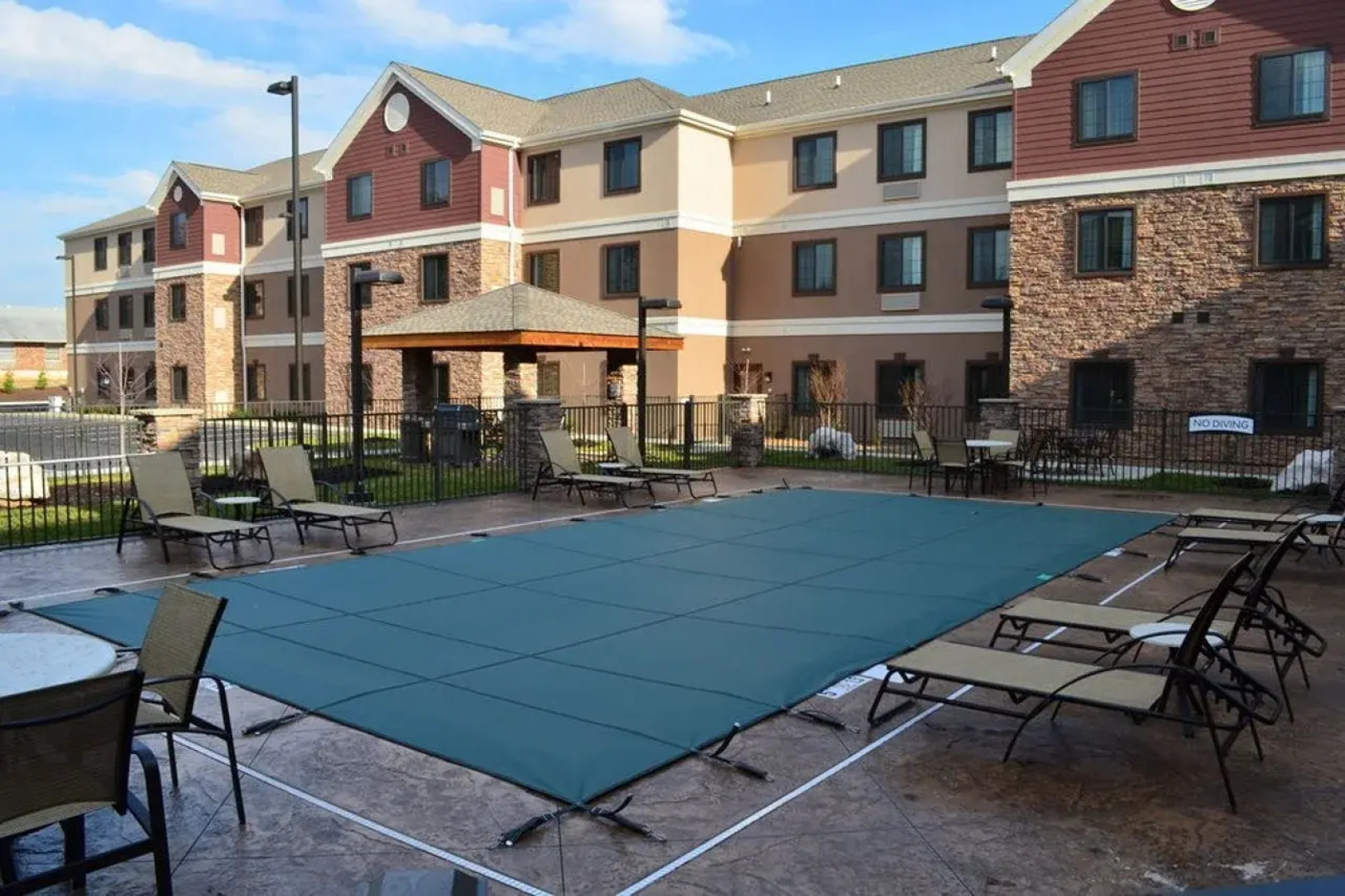 Staybridge Suites Bowling Green by IHG