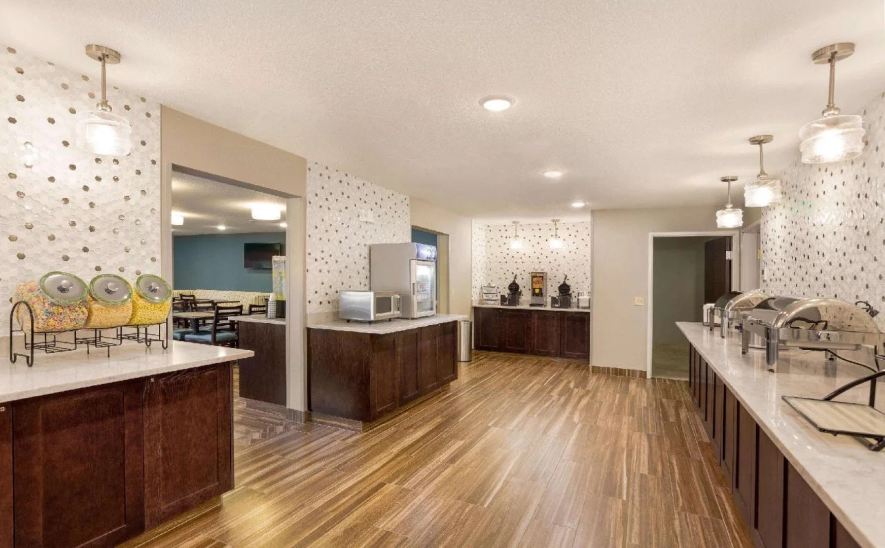 Comfort Inn & Suites Tualatin - Lake Oswego South