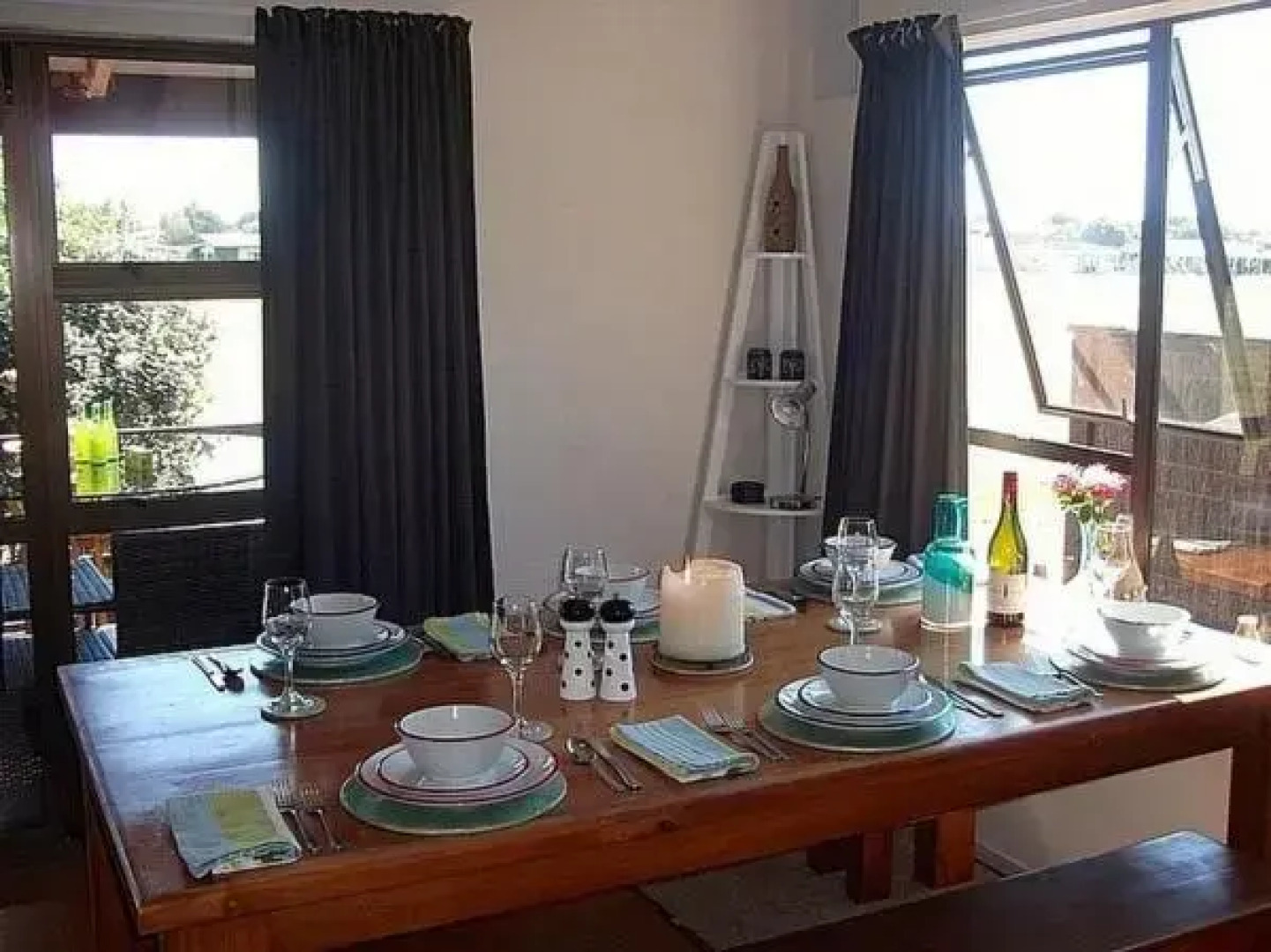 Pilots Rest - Pauanui Airfield Holiday Home