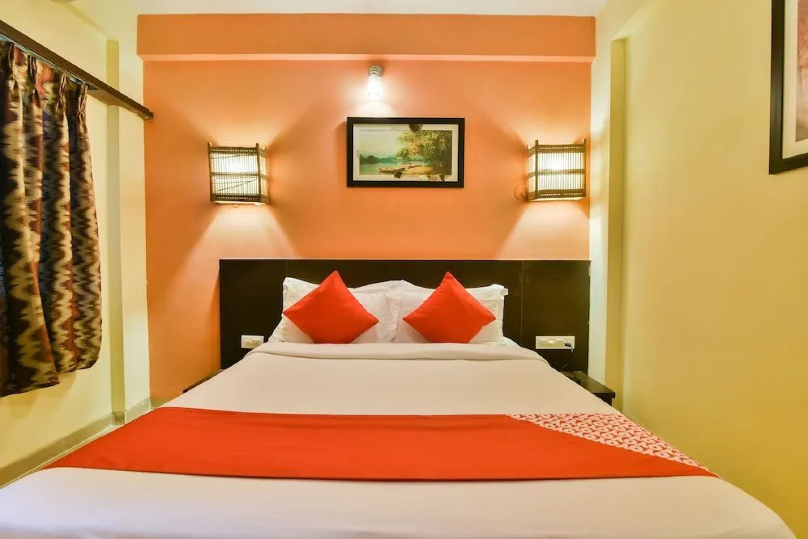 OYO 2333 Aananda Hotel