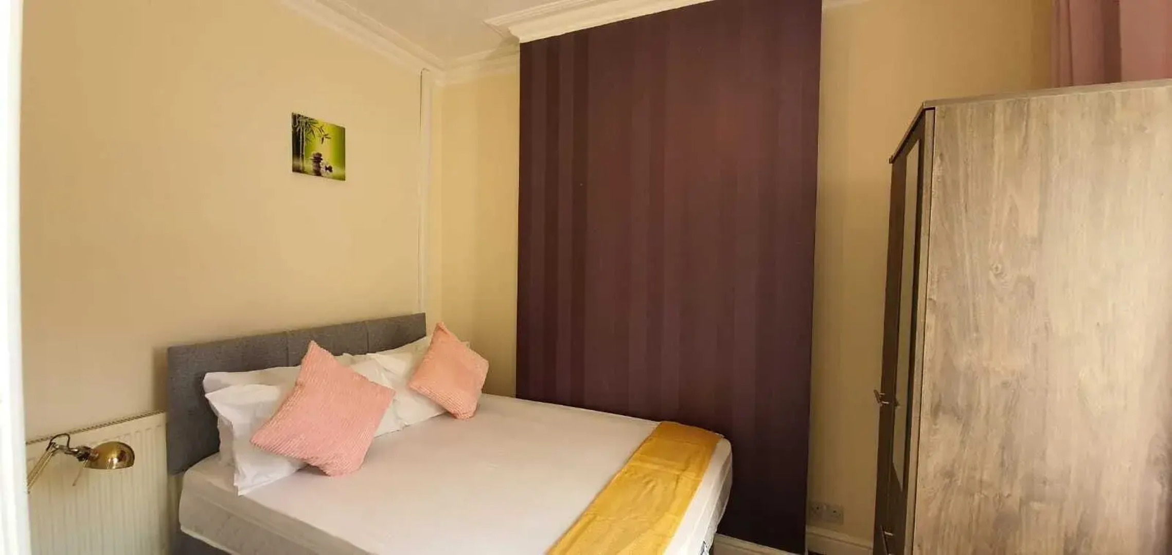 The Fenton Lodge by Paymán Club