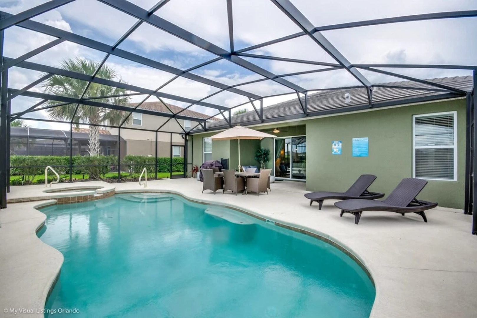 Solterra - 4175 Oaktree Drive