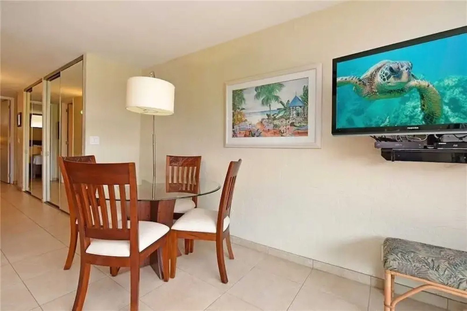 Papakea D304 by RedAwning