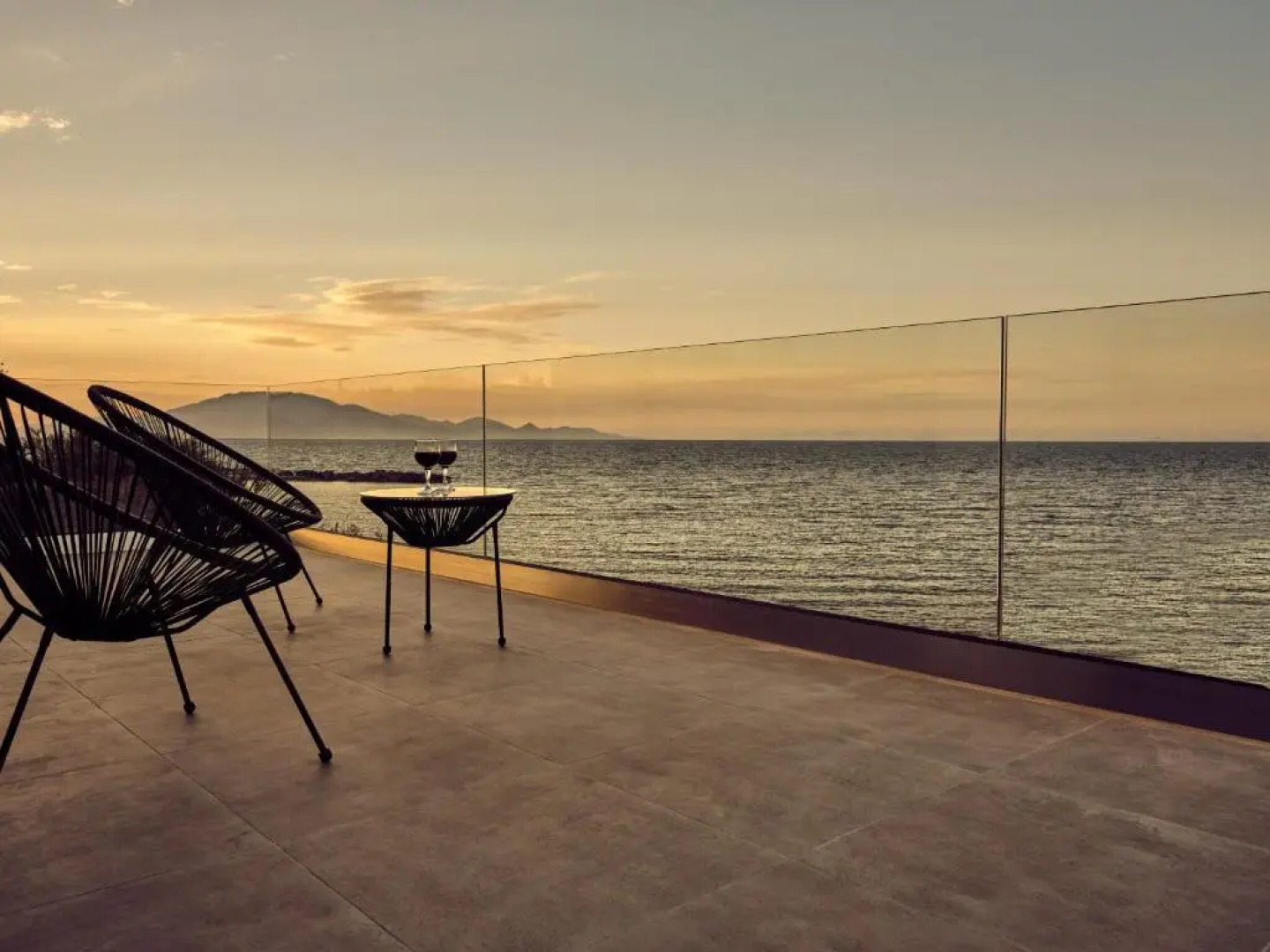 La Mer SeaFront Villa ZanteZen, By ThinkVilla