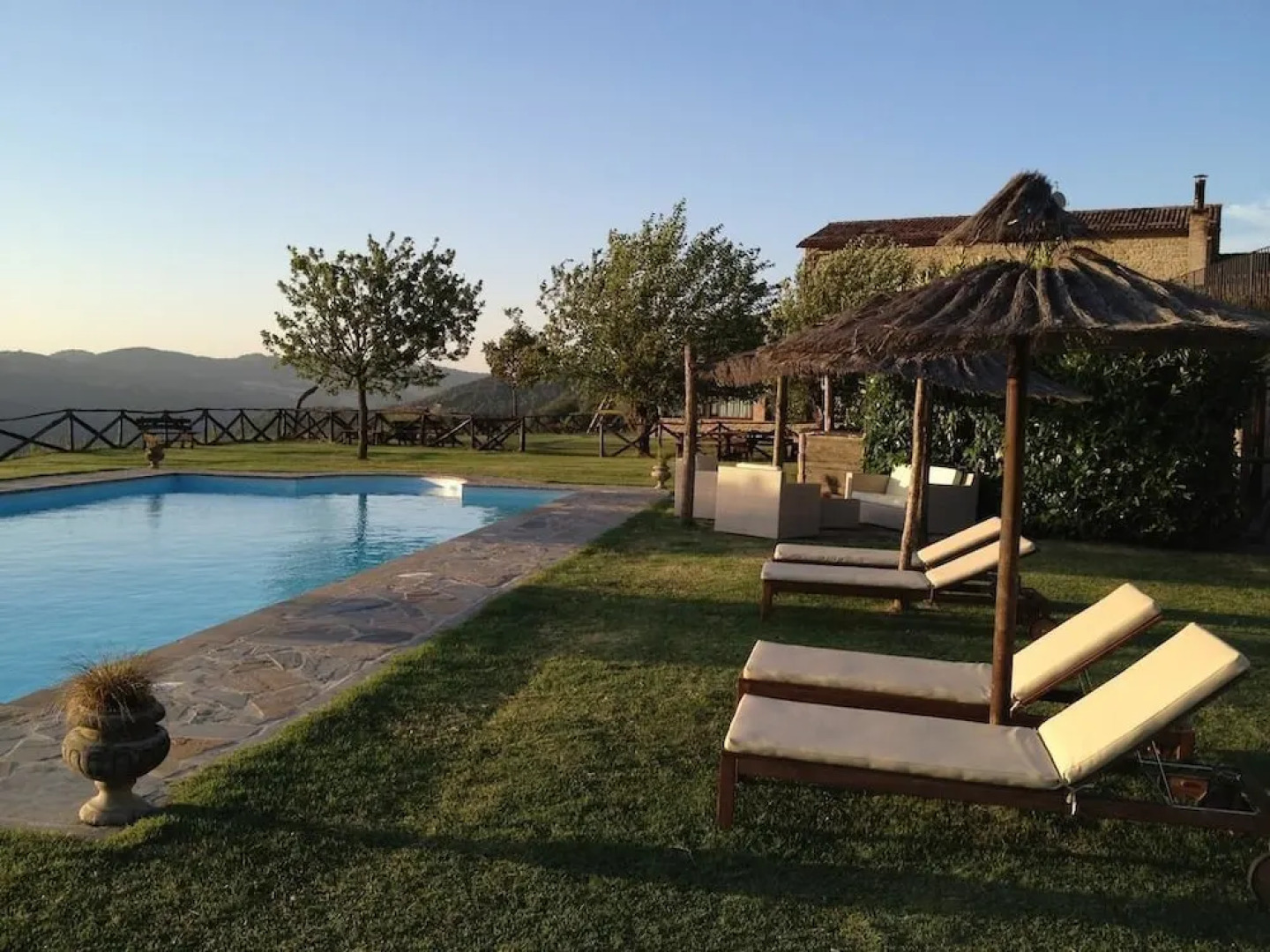 Agriturismo Acero Rosso