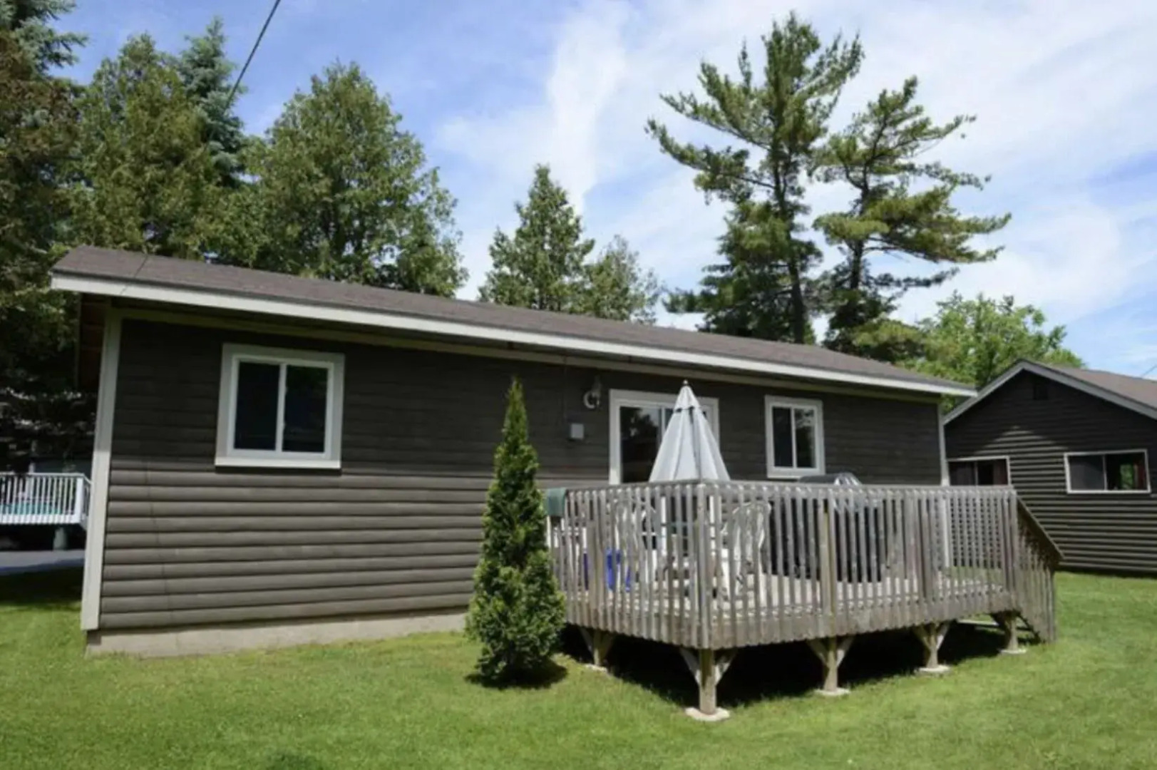 Sunnylea Resort & Cottages