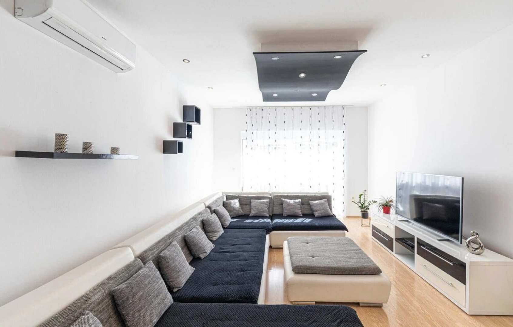 Nice Home in Kastel Stari With Wifi and 3 Bedrooms