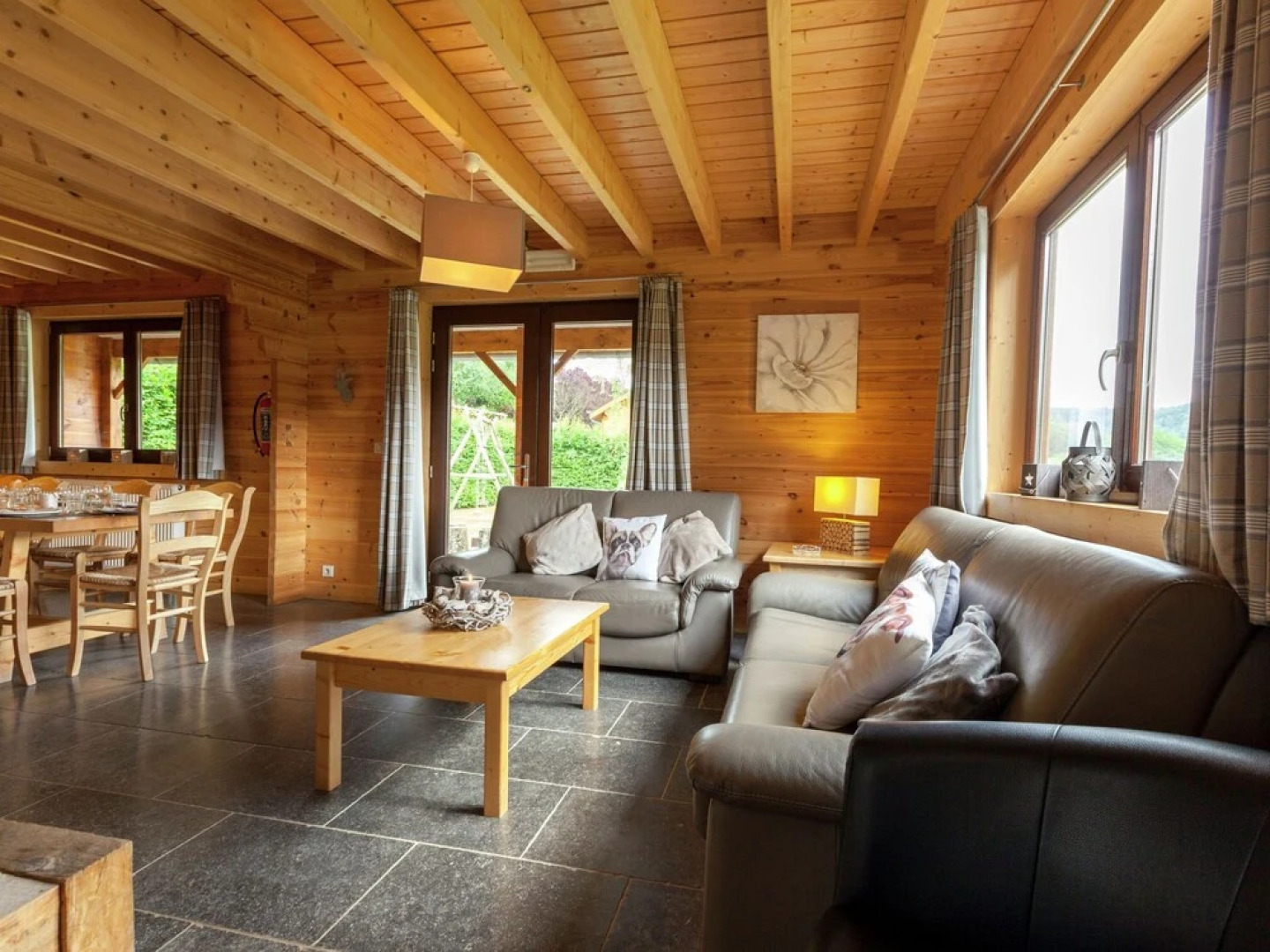 Modern Holiday Home in Vresse-sur-Semois with Kayaking