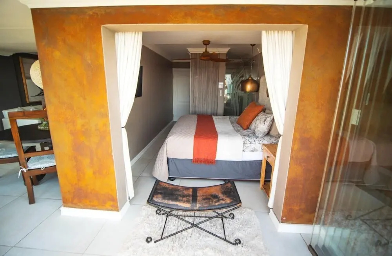 4 Dolphin views La Mercy