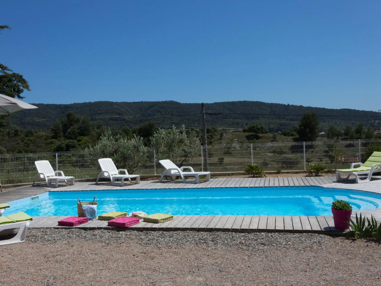 Spacious Villa, Plenty of Privacy, Private Swimming Pool Surrounded by Vineyards