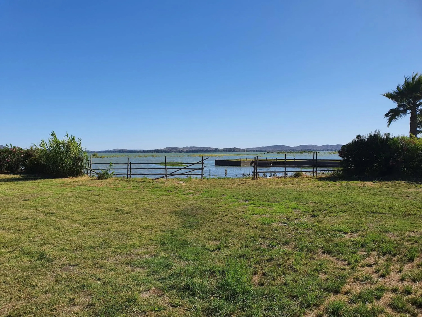 Parcela de 3 hectáreas con orilla de Lago