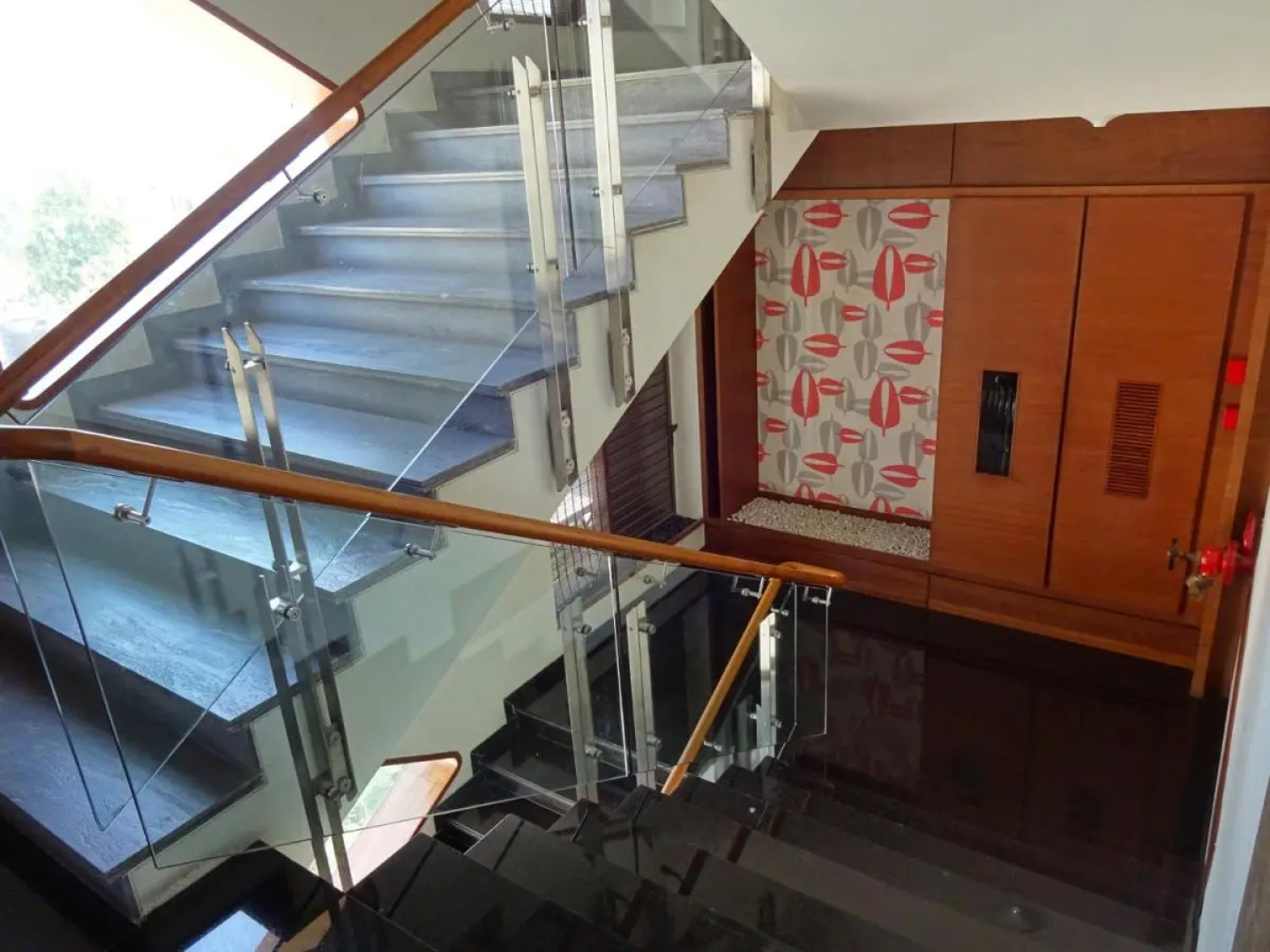 Hotel Cosmopolitan Ahmedabad