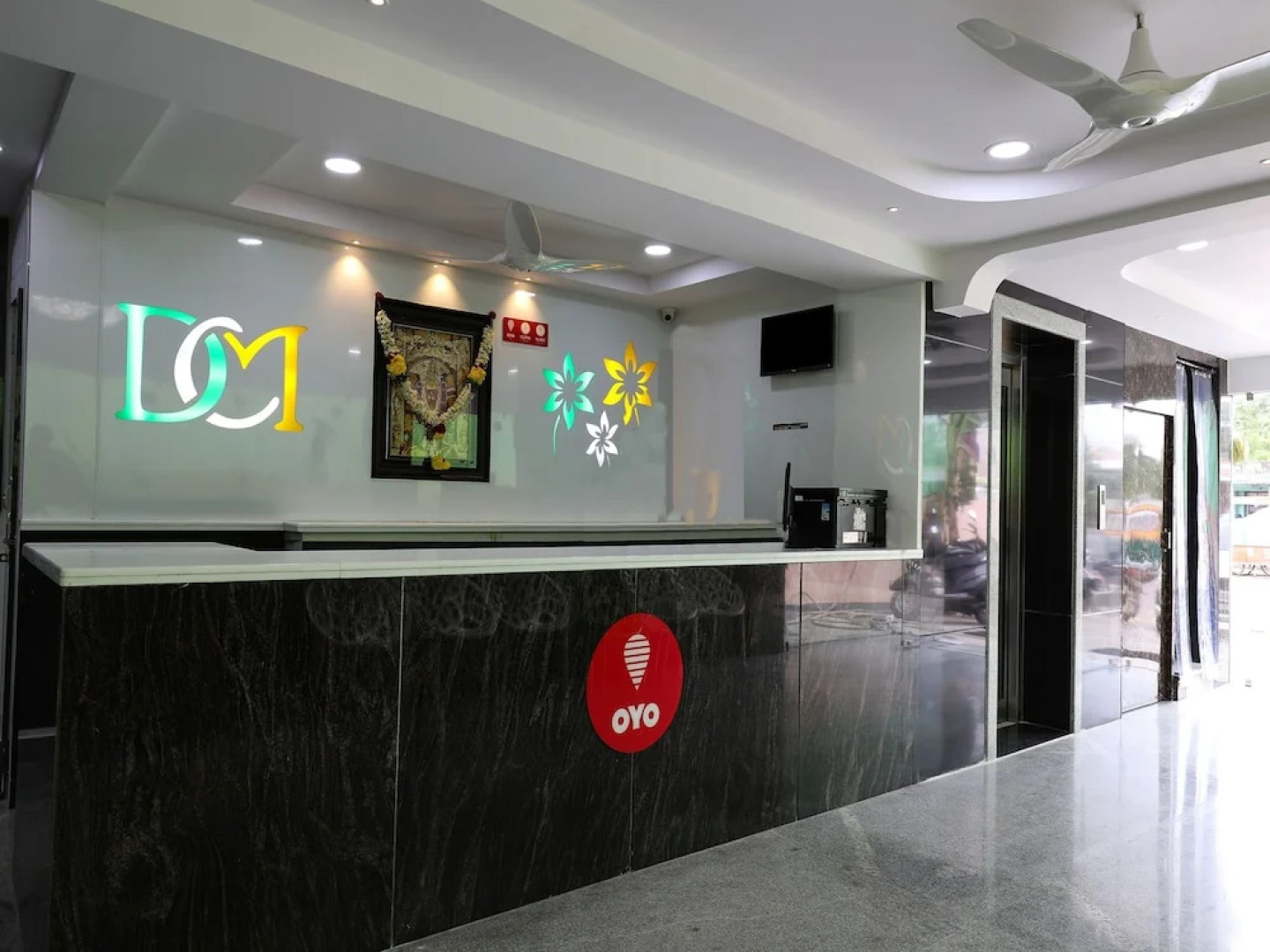 OYO 16155 Hotel Dcm Grand