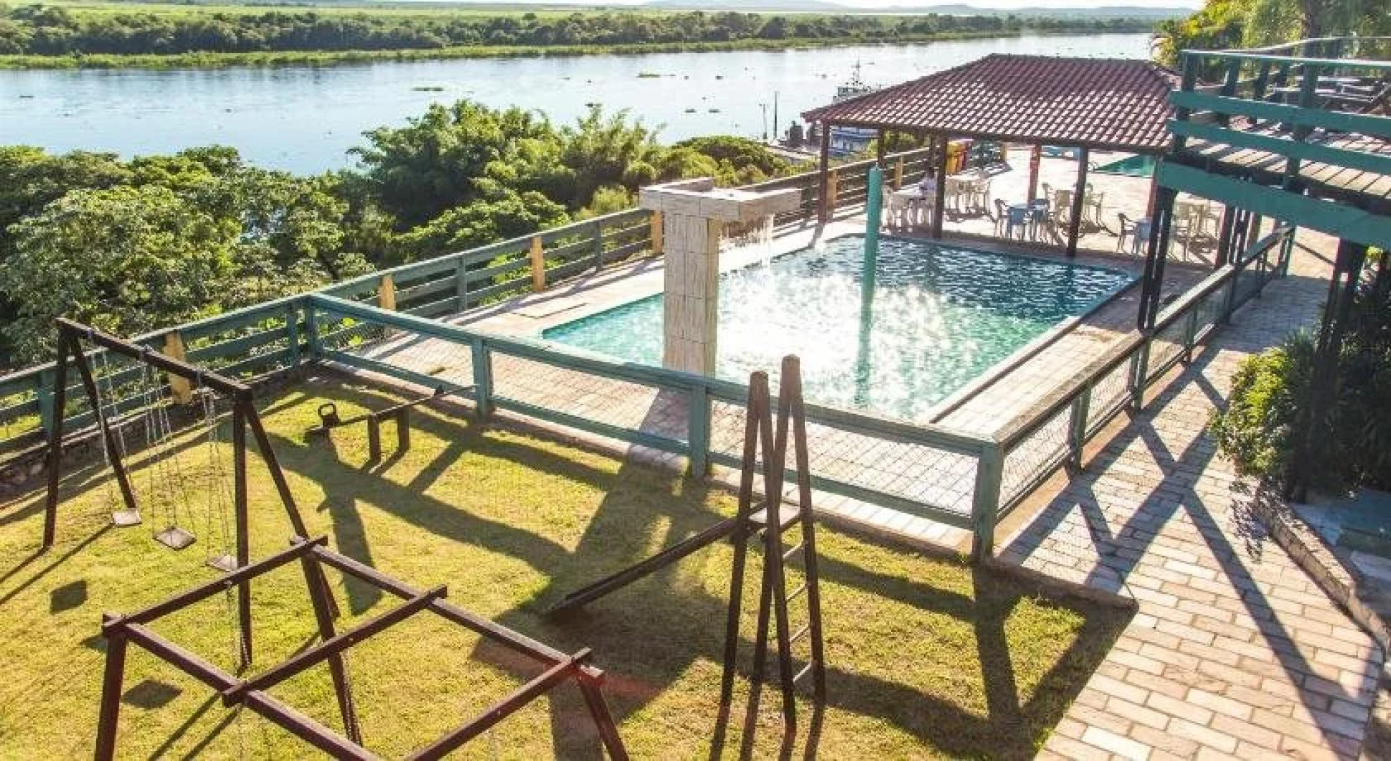 Candeias Hotel Gold Fish