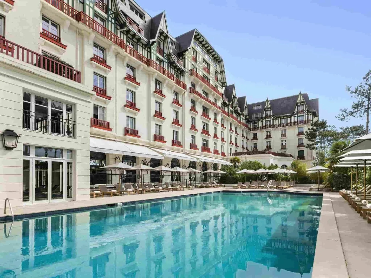 Hôtel Barrière l'Hermitage