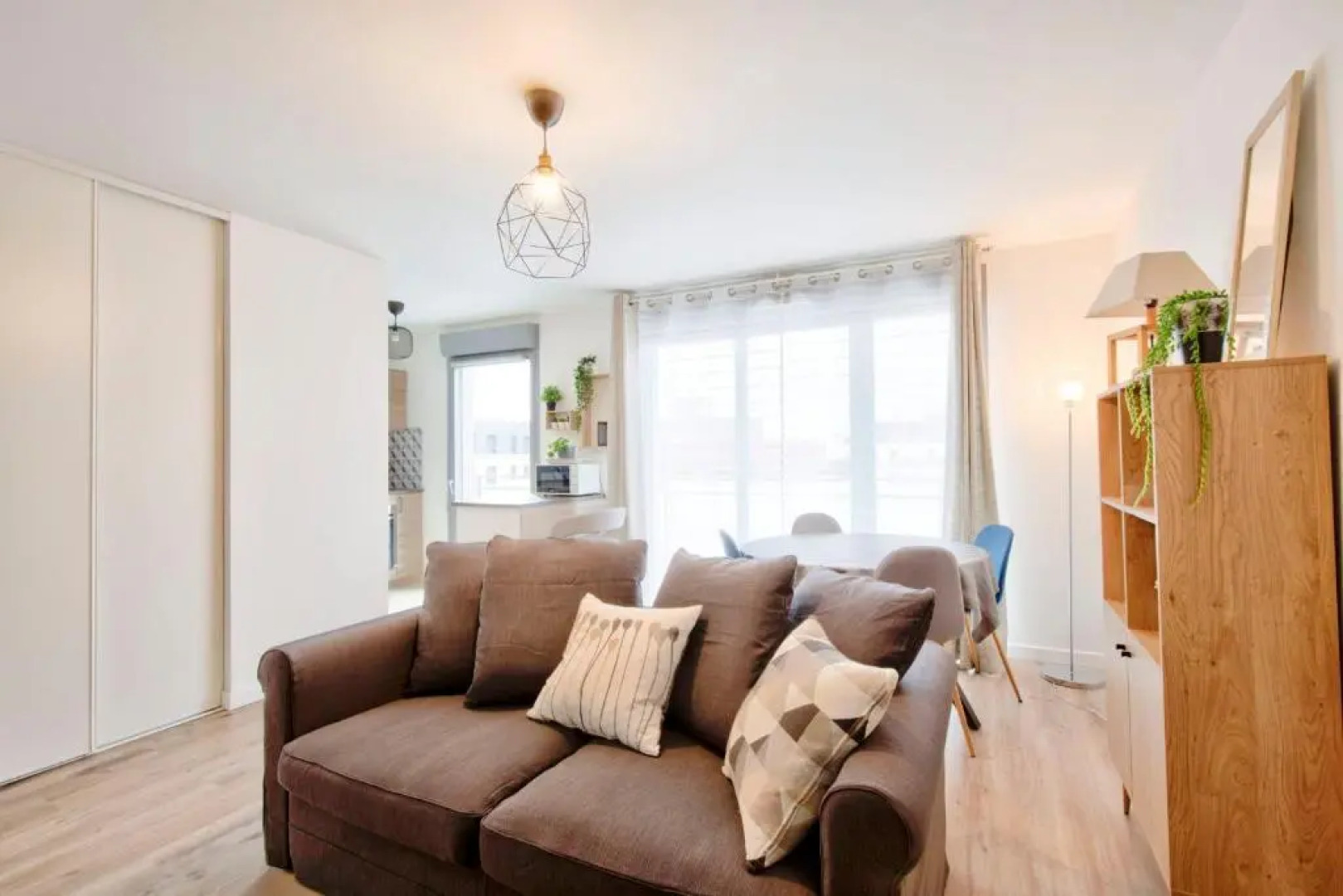 Le Perfectionniste - spacieux logement terrasse avec parking